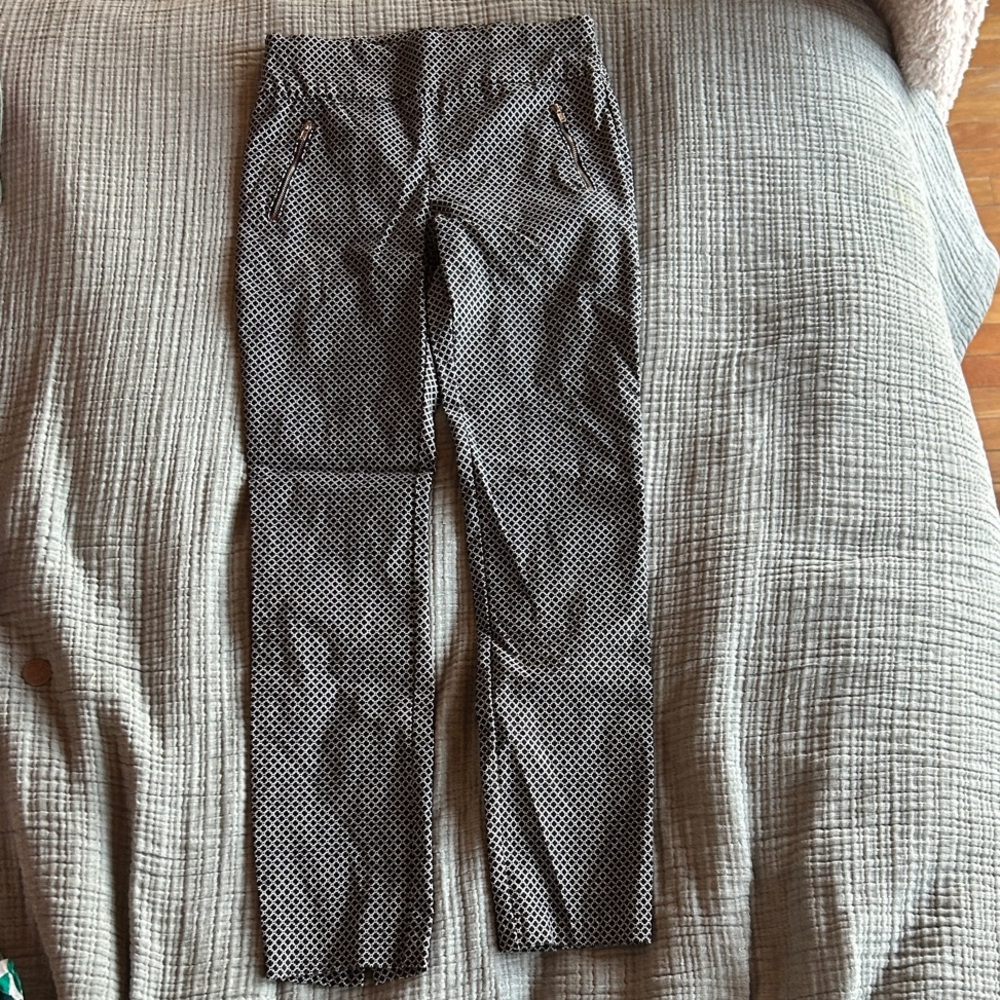 Joe Benbasset Black & White Geometric Straight-Leg Pants